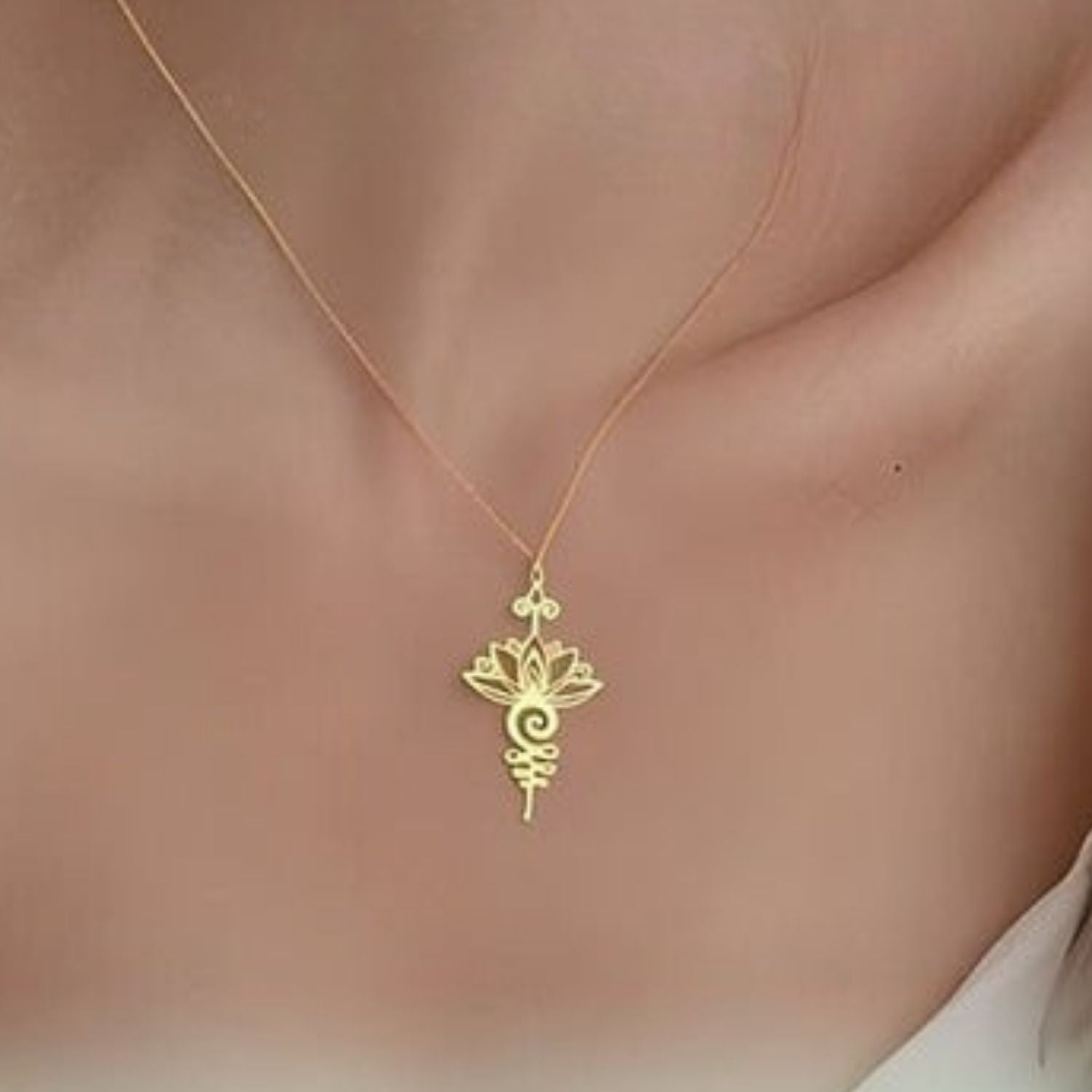 besdodo-nymphaea-pendentif-collier-lotus-dor-maman image 2